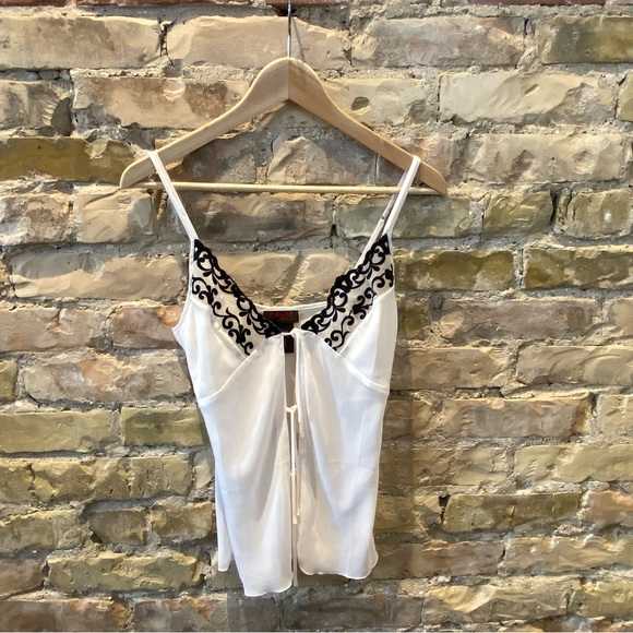 y2k sheer and lace off white tie up top - Picture 3 of 4